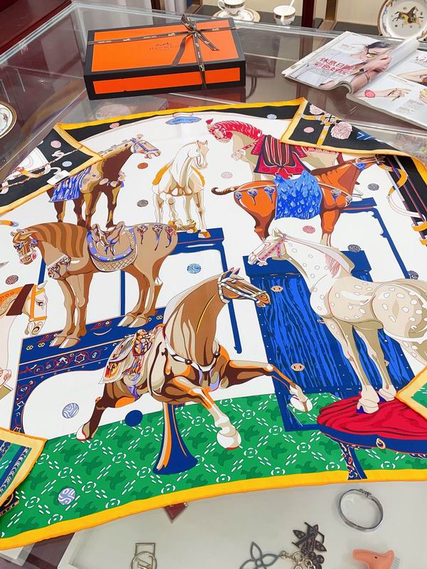 Hermes silk scarf 90X90cm E11 (1)